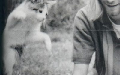 Kurt Kobain con su gato